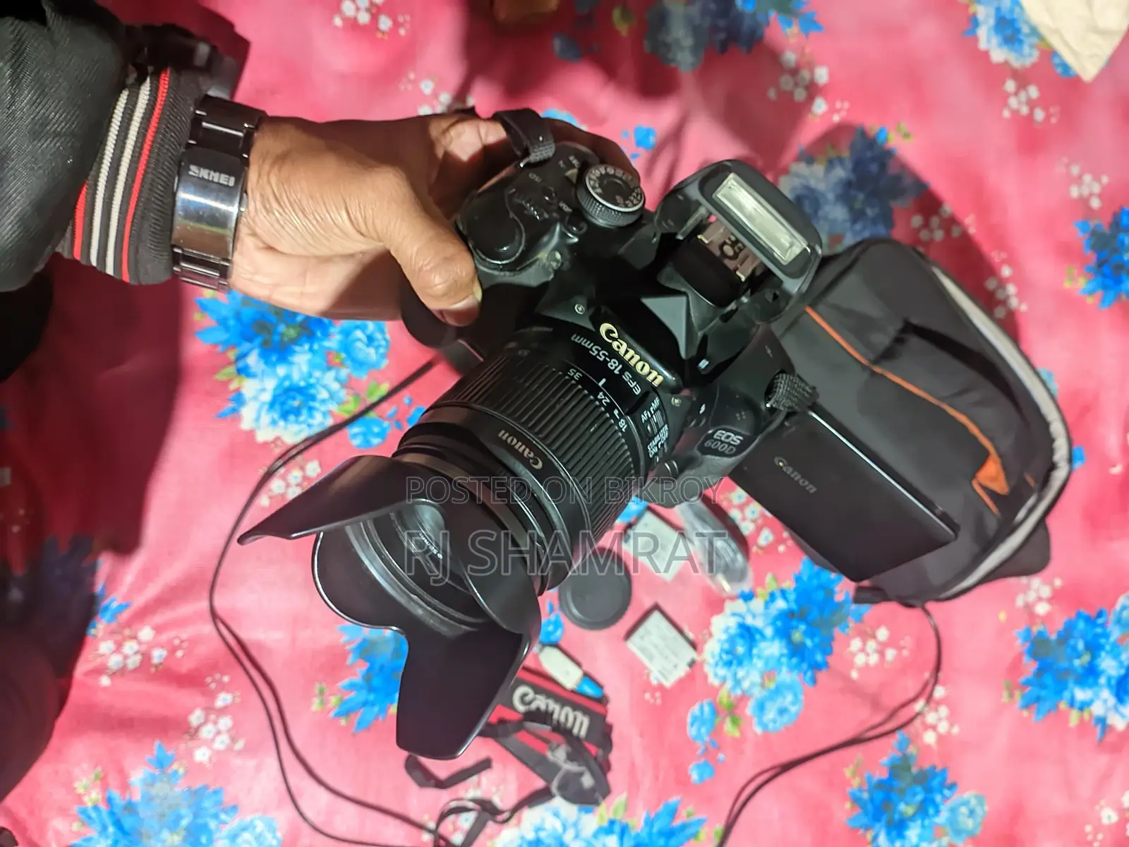 Canon 600D with 18-55 kit lens