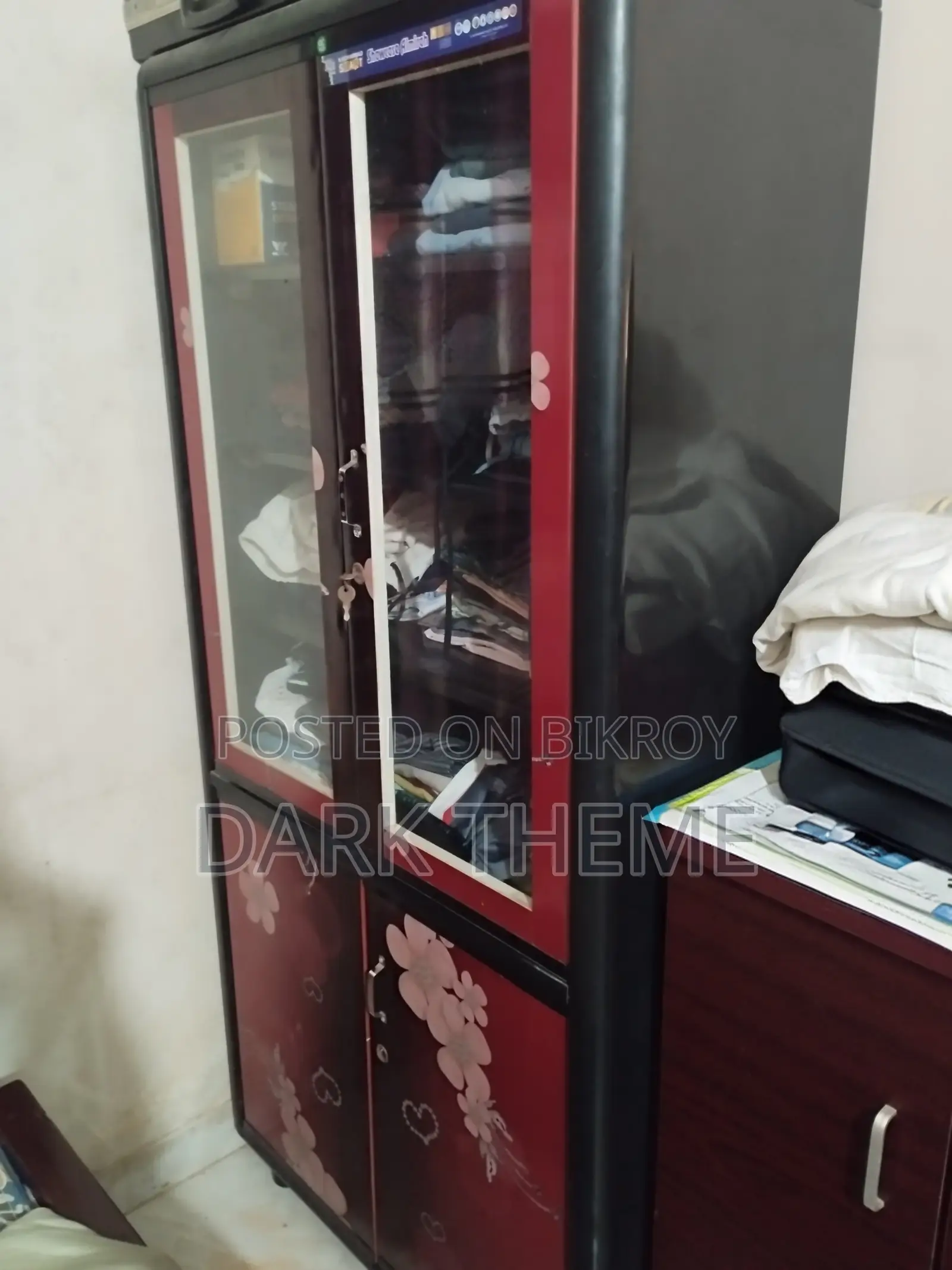 Almirah for Sale