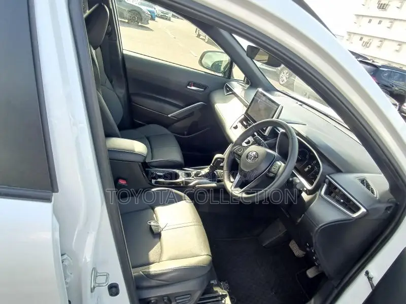 Toyota Corolla Cross Z PACKAGE New Shape 2023