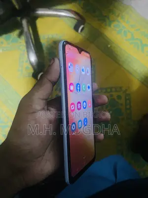 Samsung Galaxy A04e (Used)