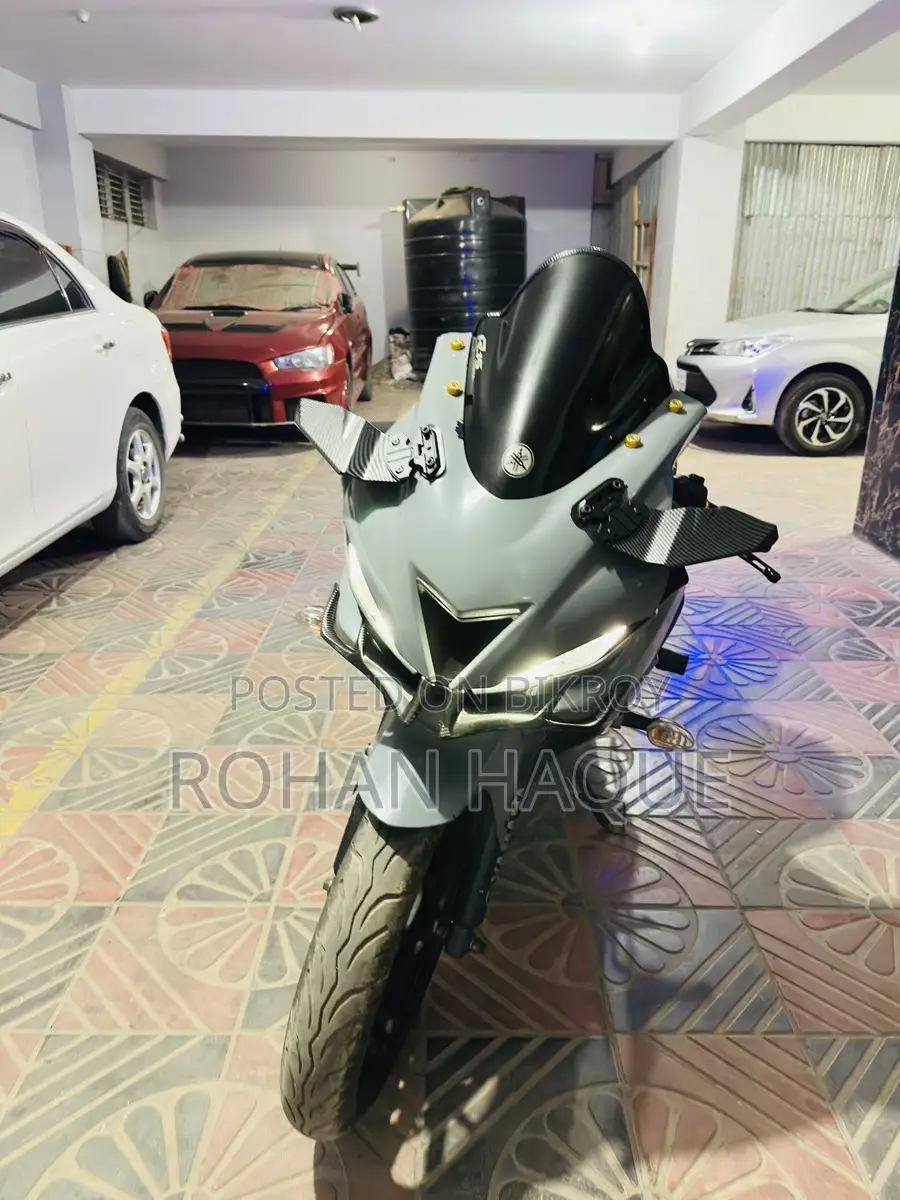 Yamaha R15 2022