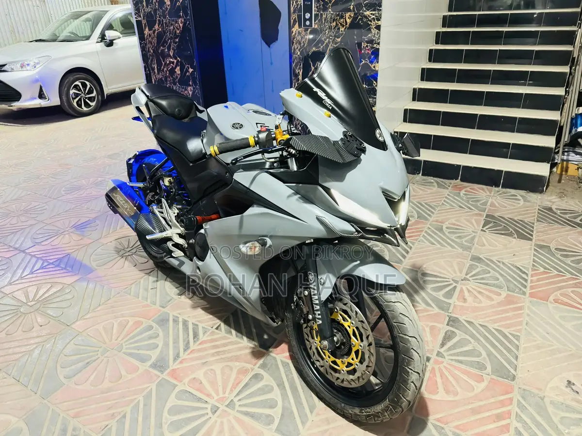 Yamaha R15 2022