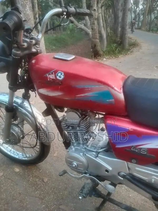 Bajaj 1999 Red