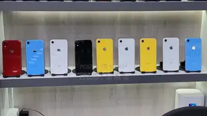 Apple iPhone XR . (Used)