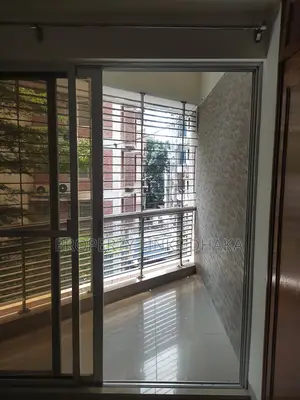 Unfurnished flat for Rent in Gulshan