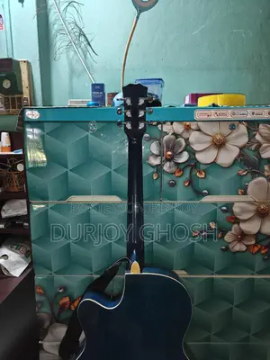 Axe- Ag- 48c Guitar