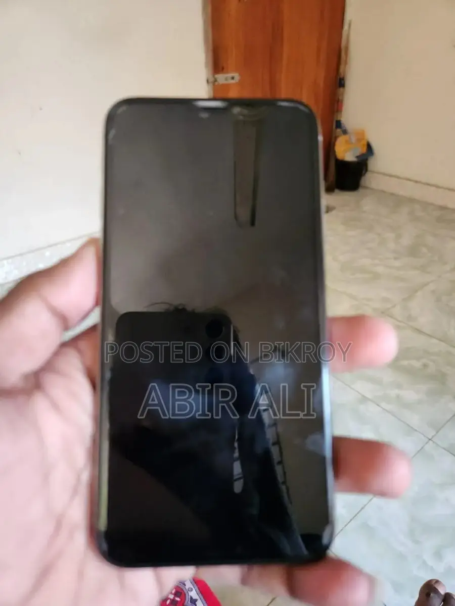 Apple iPhone X (Used)