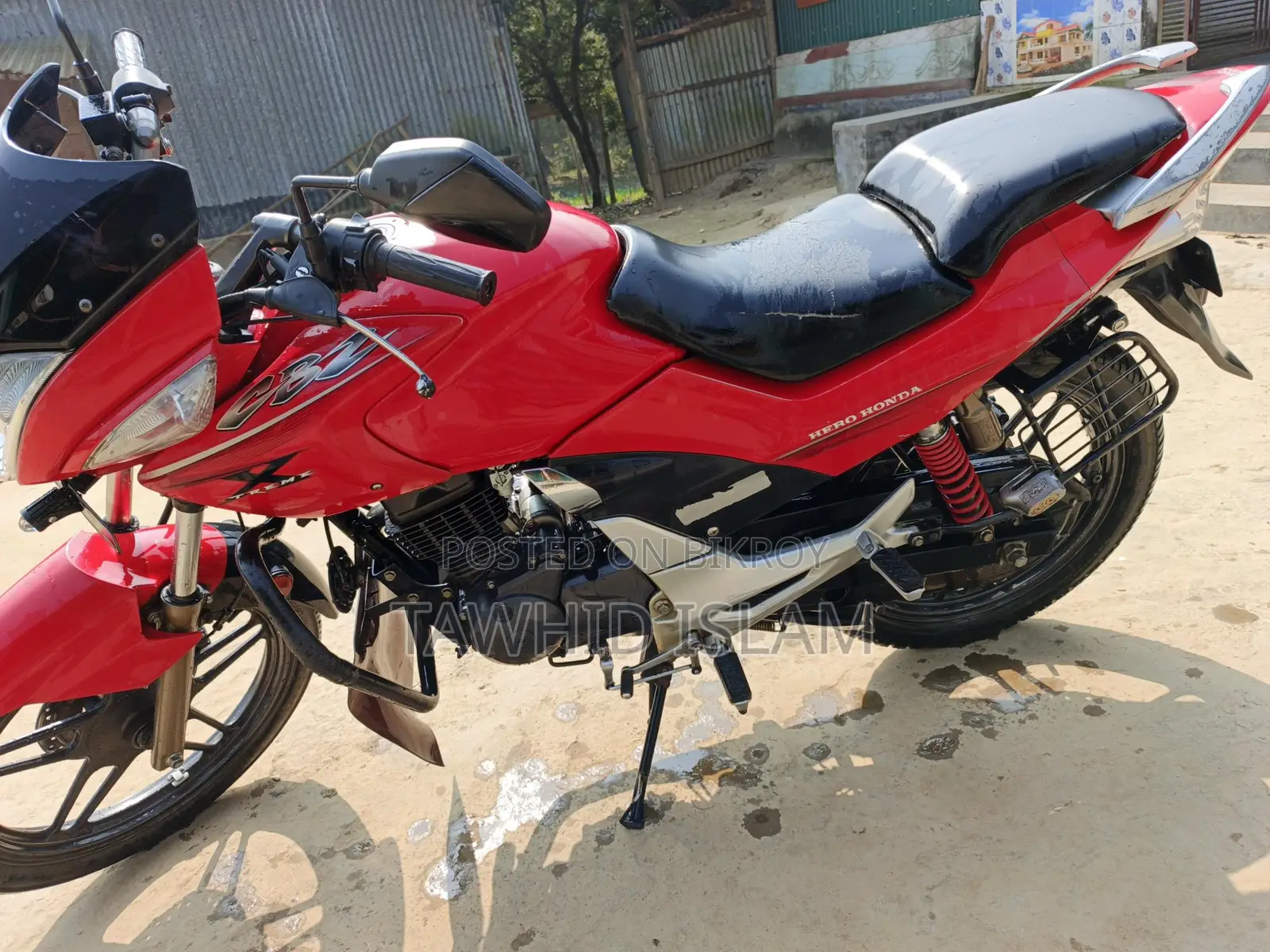 Hero CBZ Xtrem . 2011