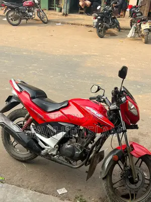 Hero CBZ Xtrem . 2011