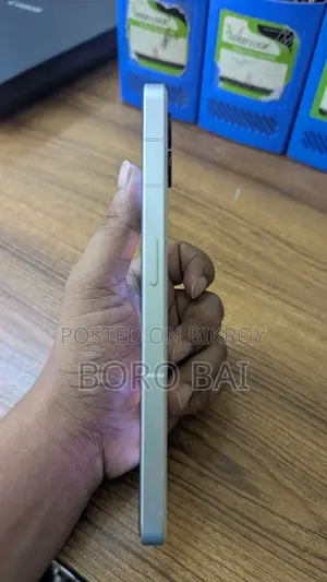 নাথিং ফোন ২ ১২৮ জিবি সাদা