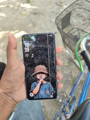 Samsung Galaxy S21 FE 5G . (Used)