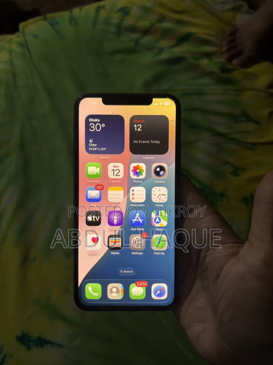 Apple iPhone 11 Pro Max . (Used)