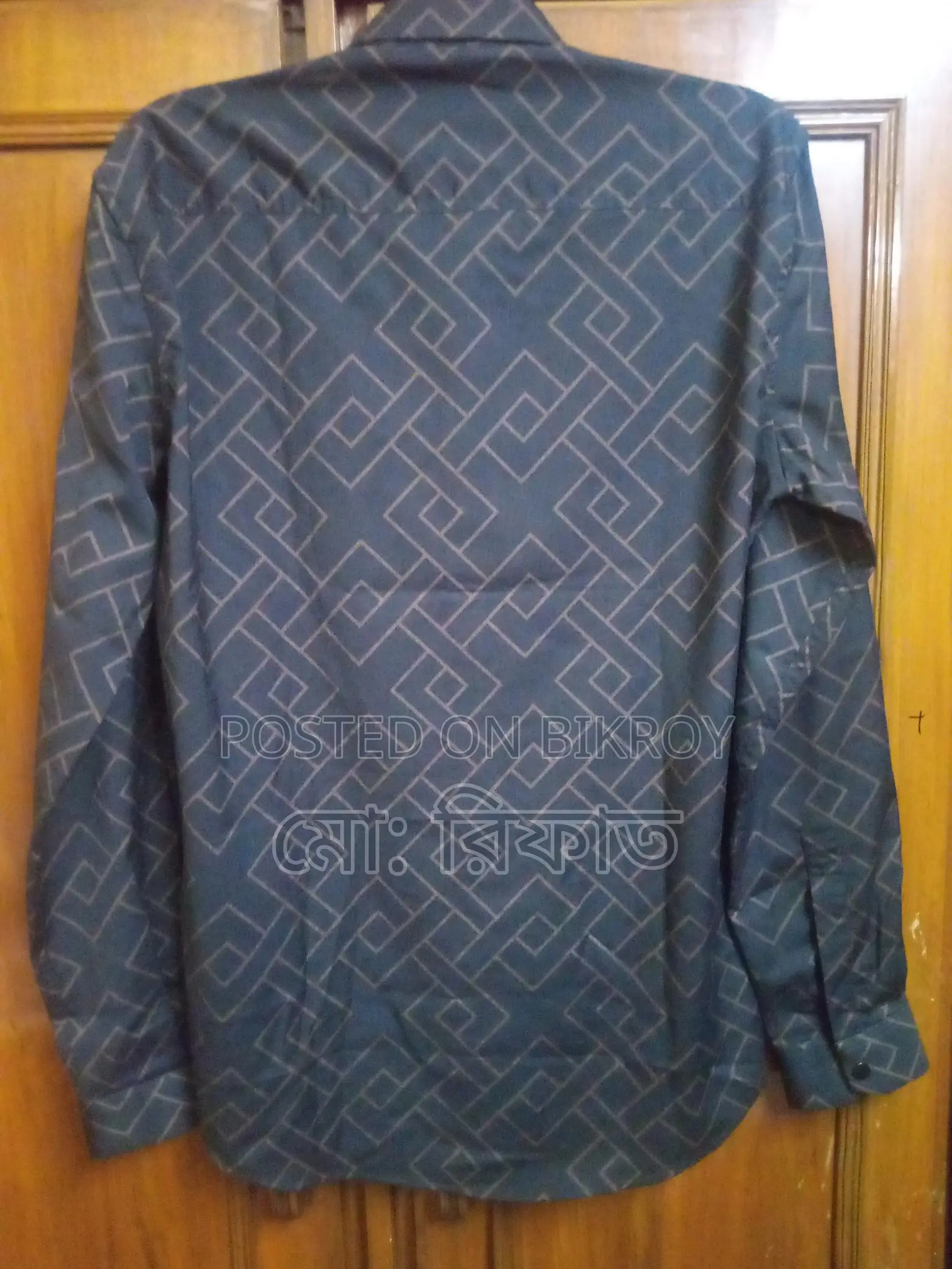 India T-shirt for sale. Brand new condition.