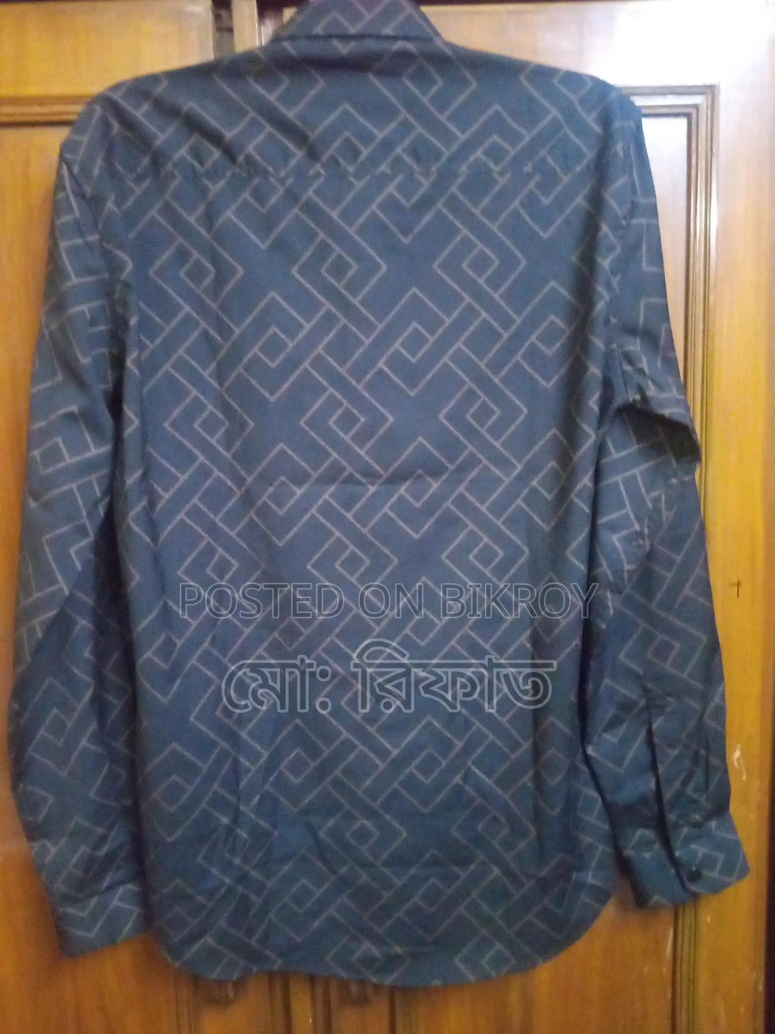 India T-shirt for sale. Brand new condition.