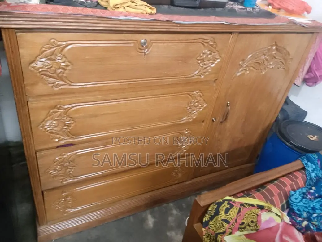 সেগুন কাঠের ওয়ারড্রব