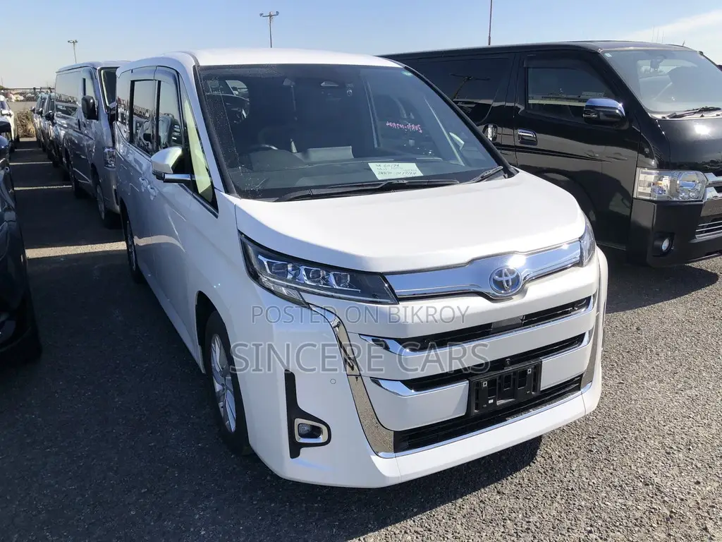 Toyota Noah Z PKG HYB 360 2023