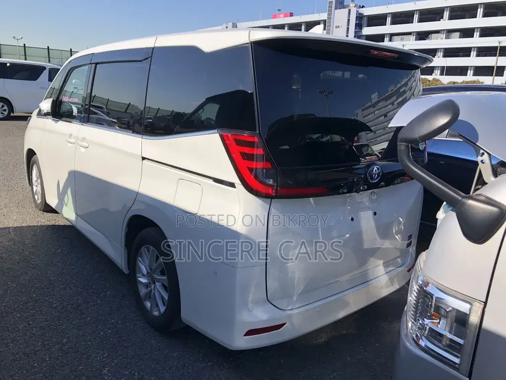 Toyota Noah Z PKG HYB 360 2023