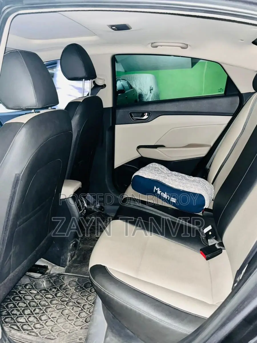 Hyundai Accent October 2022 2021