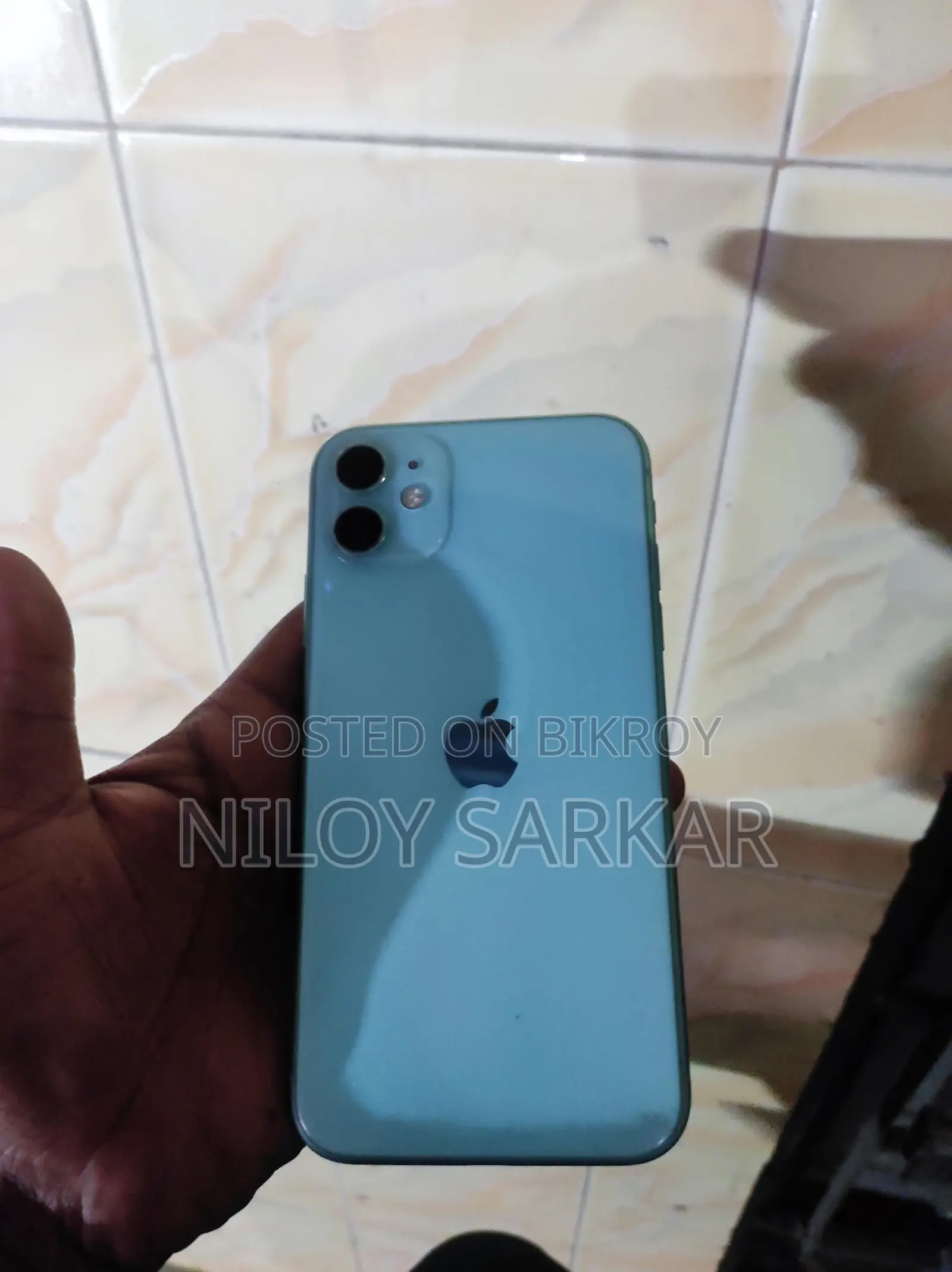 Apple iPhone 11 (Used)