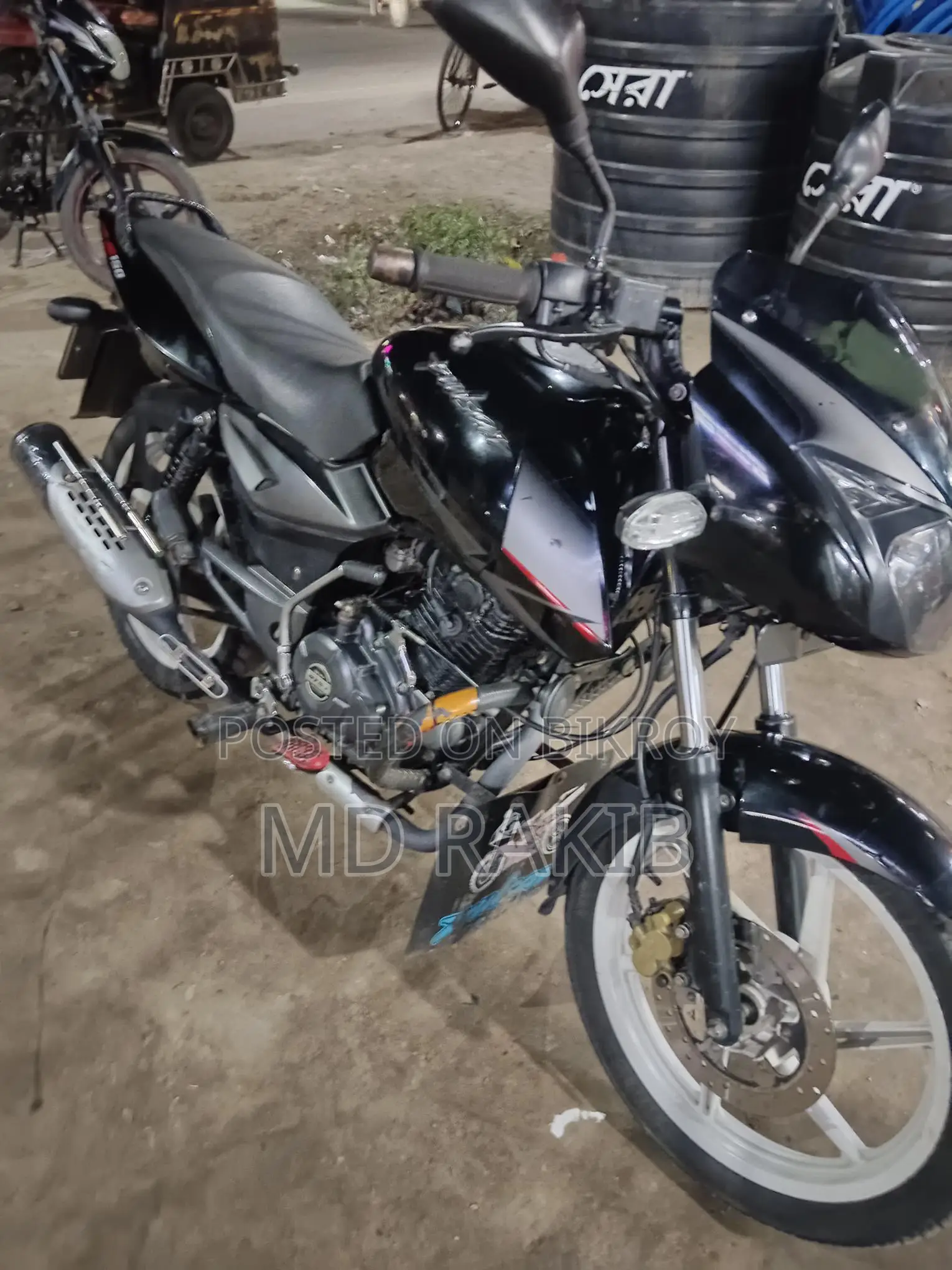 Bajaj Pulsar 150 . 2018