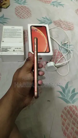 Apple iPhone XR 64GB (Used)