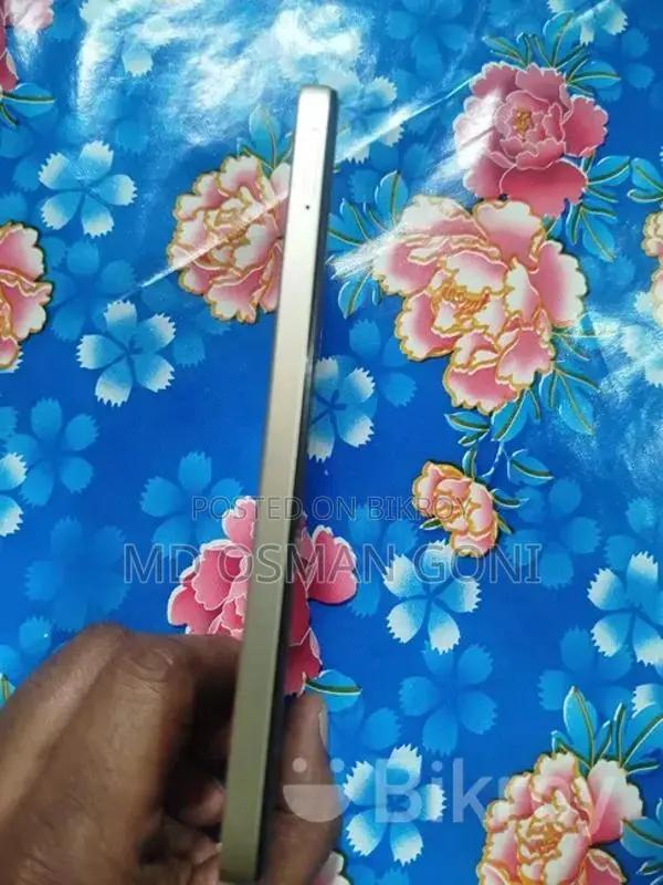 Xiaomi 13 full fresh (Used)
