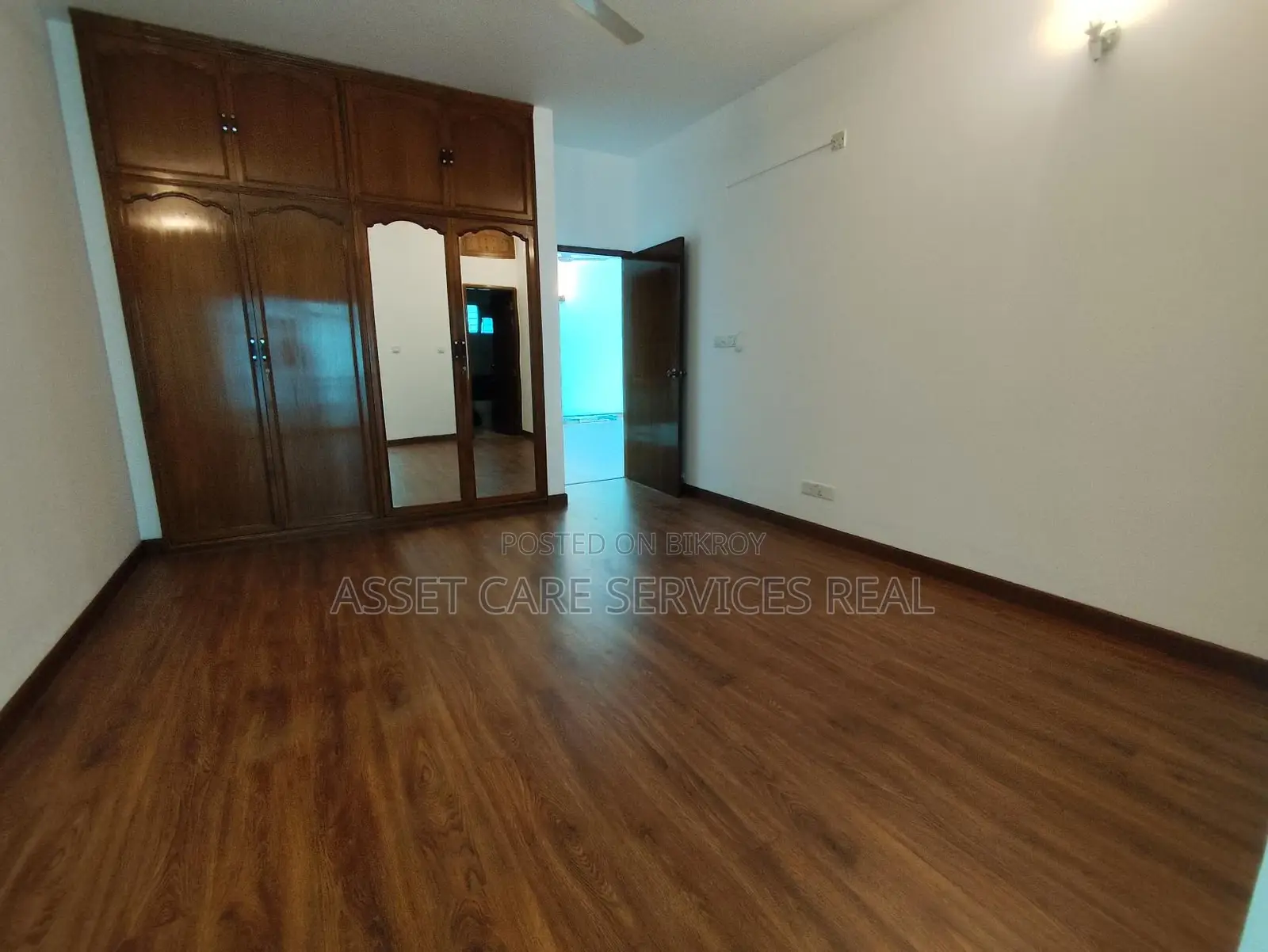 Luxury Duplex 4Bed Semi-Furnished Apartment Rent Baridhara Diplomatic