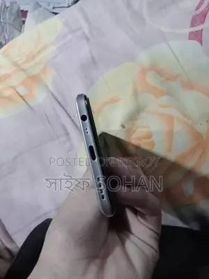 Realme 8 (Used)