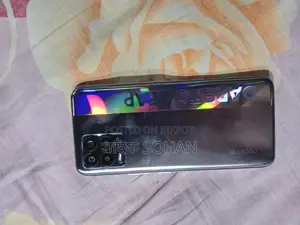 Realme 8 (Used)