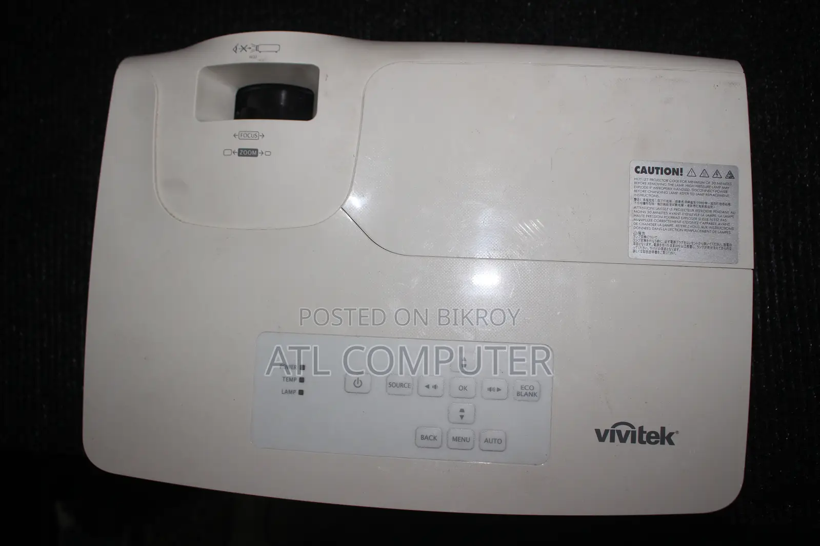 vivitek projector
