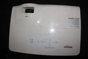 vivitek projector