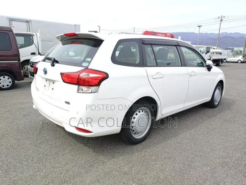 Toyota Fielder EX 2021