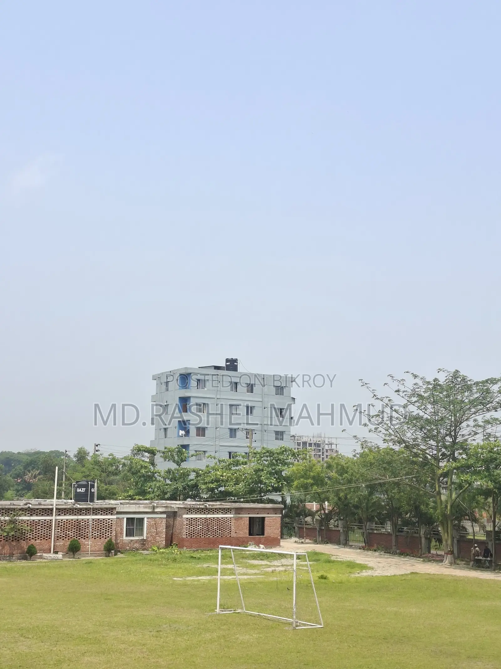 বিদেশ যাওয়ার কারণে ৫টি দোকানসহ ৬ তলা ভবন জরুরি বিক্রয়।