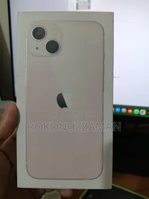Apple iPhone 13 . (Used)