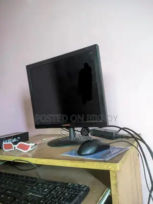 পুরানো ডেস্কটপ কম্পিউটার বিক্রির জন্য