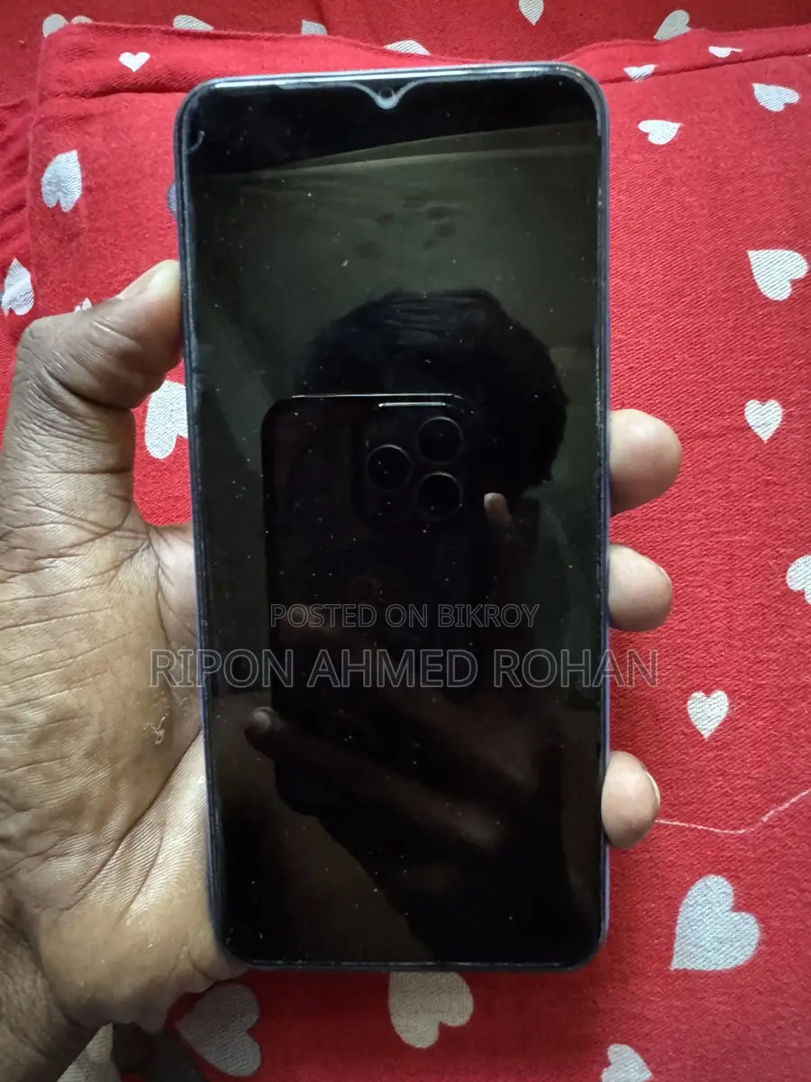 Vivo Y02 . (Used)