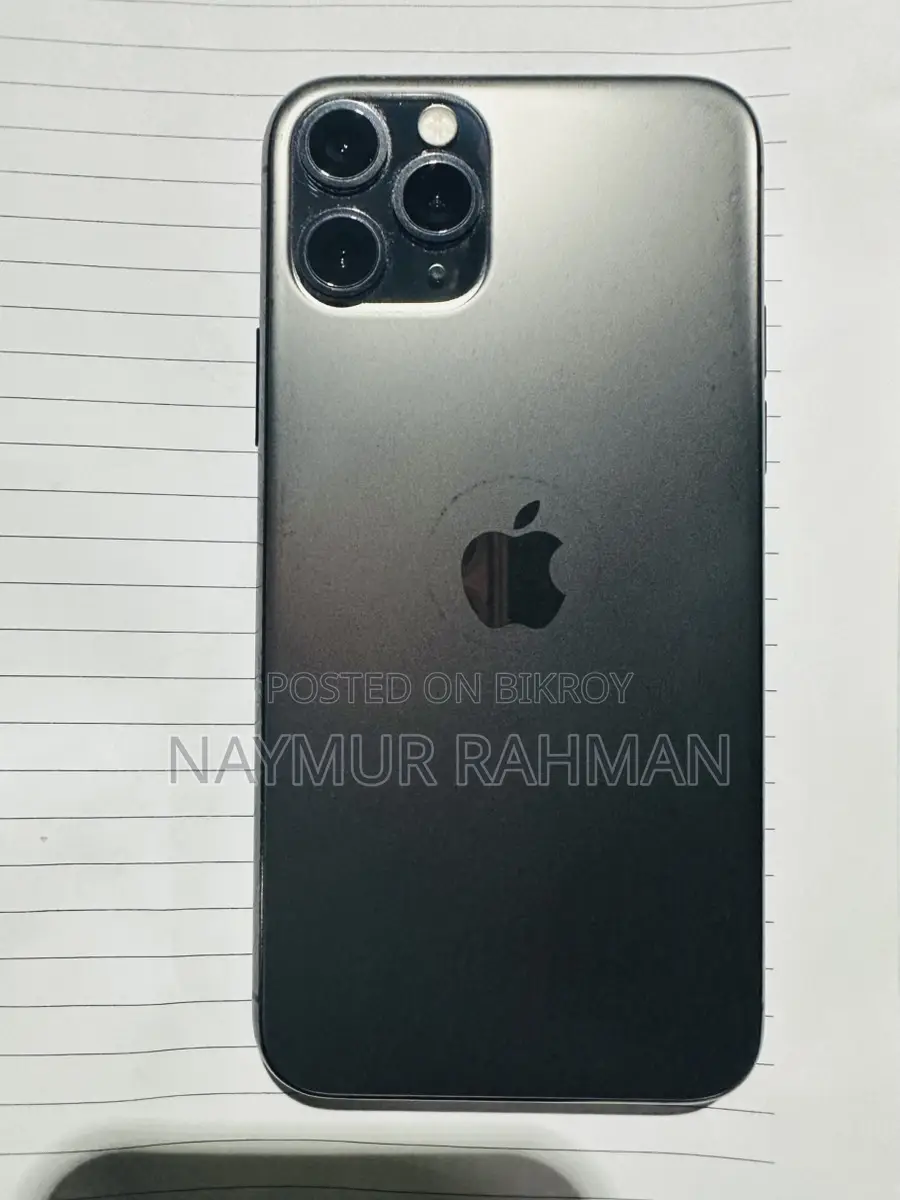 Apple iPhone 11 Pro with box (Used)