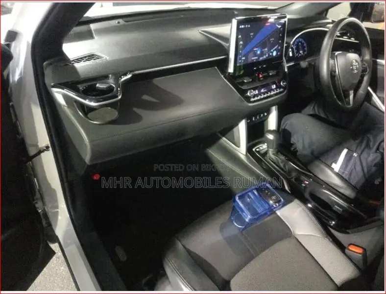 Toyota Corolla Cross Z LEATHER, GLASS ROOF 2024