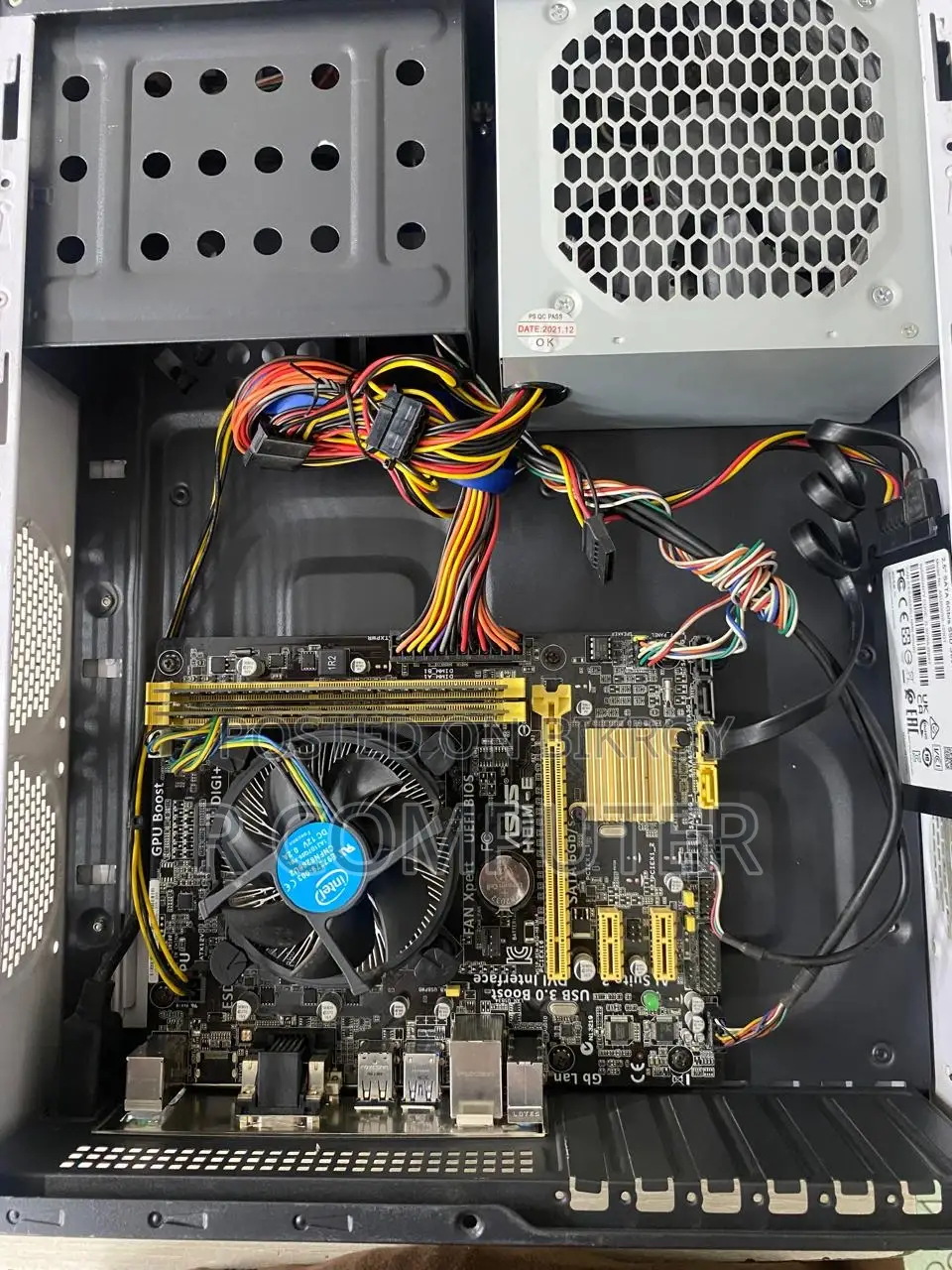 Desktop Computer-Core i3 (4th Gen & Ram 8GB + Dell 19"Monitor-SSD 120GB