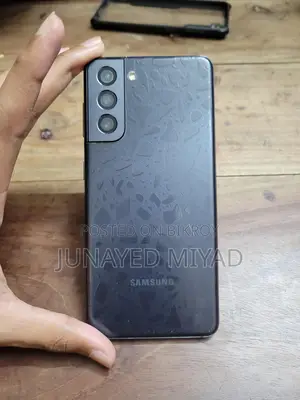 Samsung Galaxy S21 8/128 (Used)