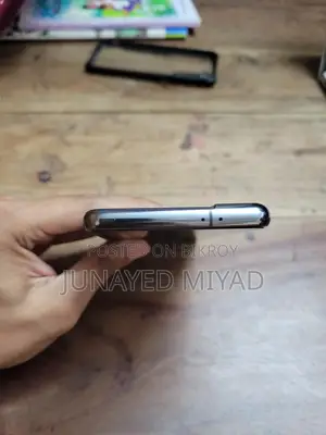 Samsung Galaxy S21 8/128 (Used)
