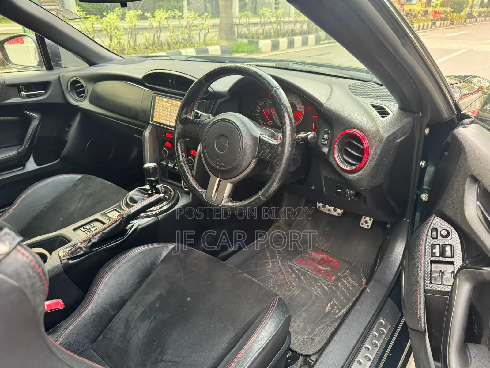 Toyota 2000GT 86 Full Fresh 2012