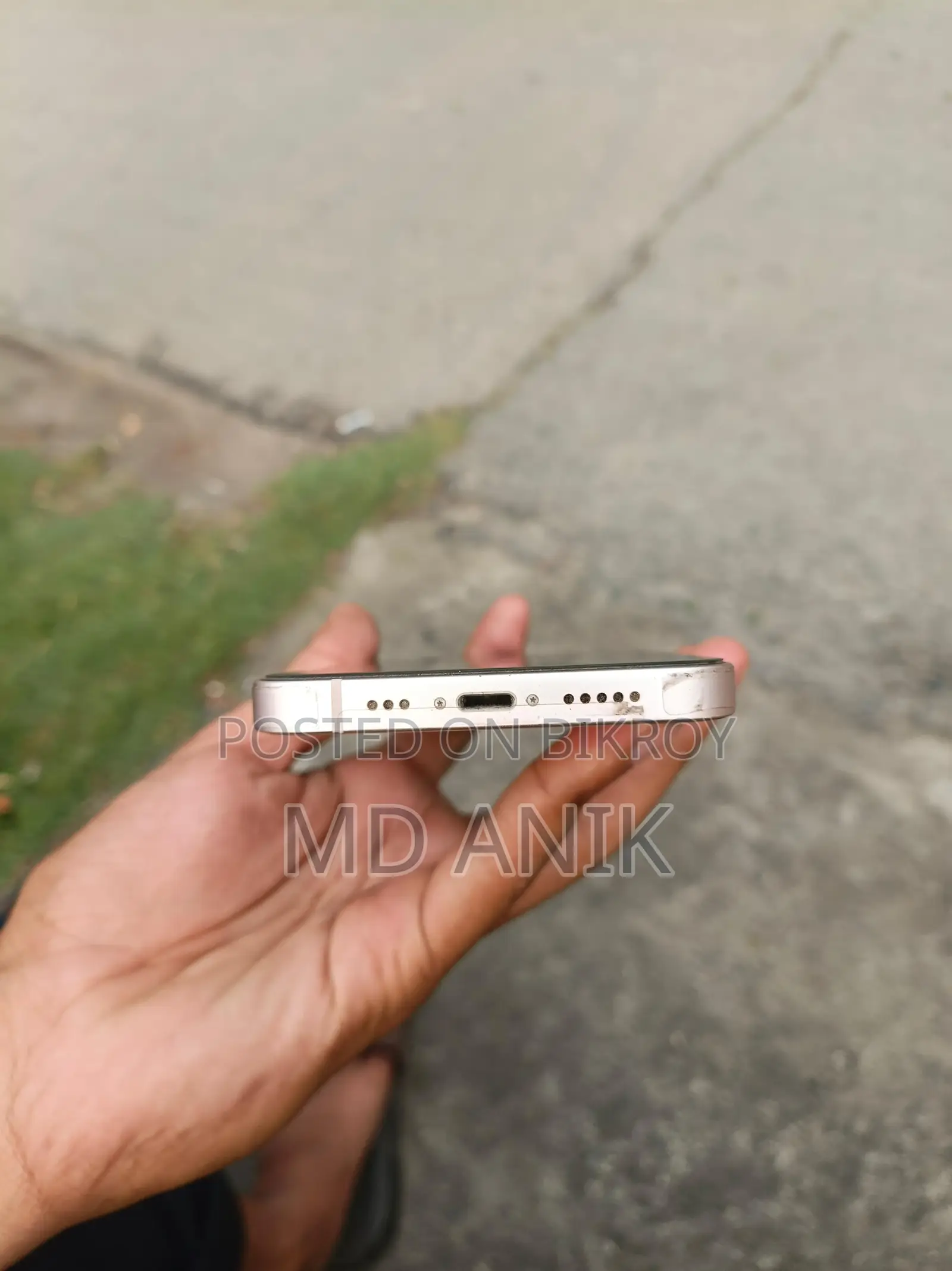 Apple iPhone 13 Singapore Variation (Used)