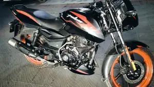 Bajaj Pulsar 150 . 2023