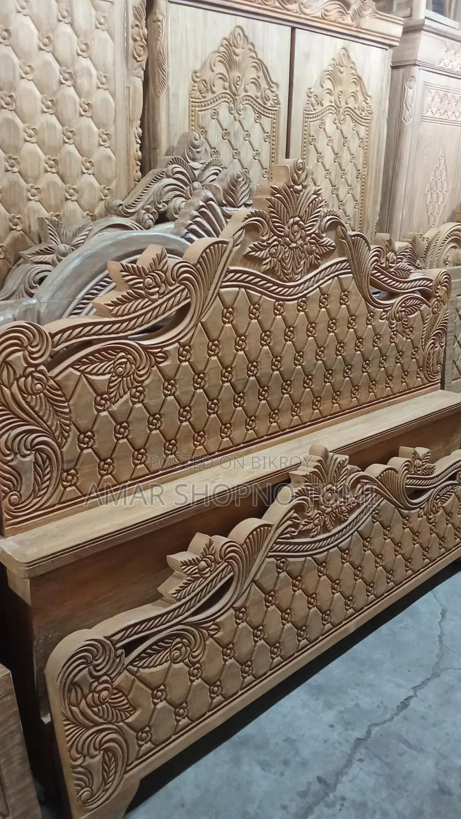 সেমি বক্স খাট
