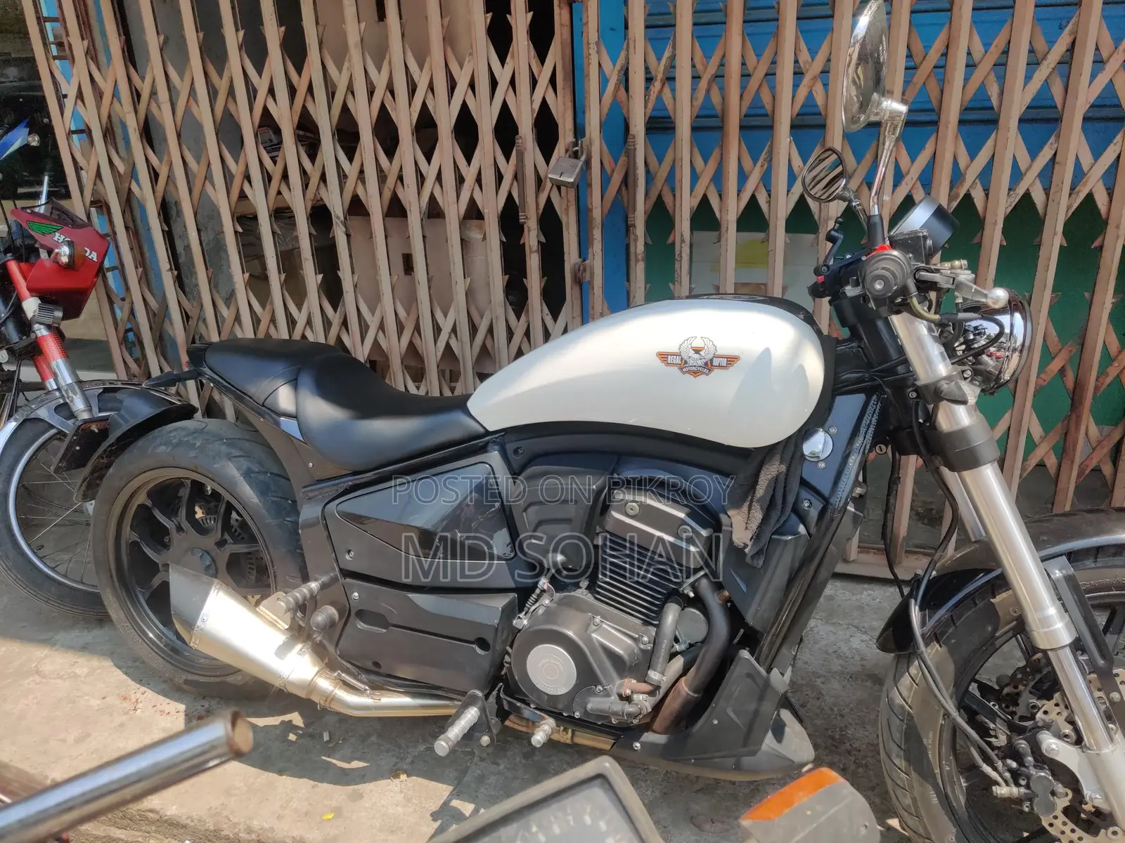 Regal Raptor Spyder motorbike 2022
