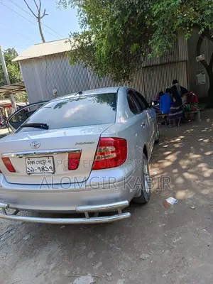 Toyota Premio 2004