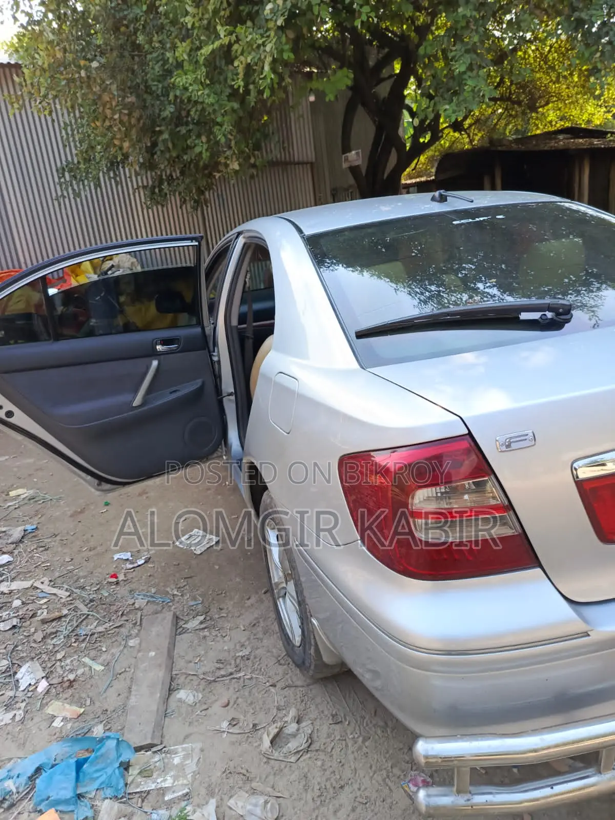 Toyota Premio 2004