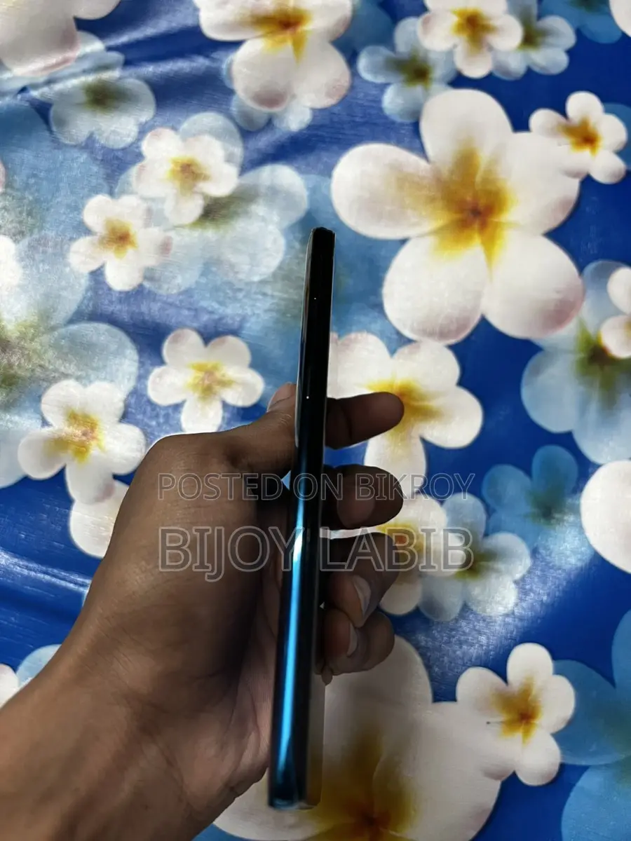 Vivo V15 . (Used)