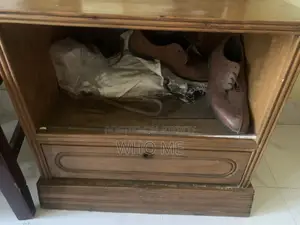 ড্রেসিং টেবিল বিক্রয় হবে